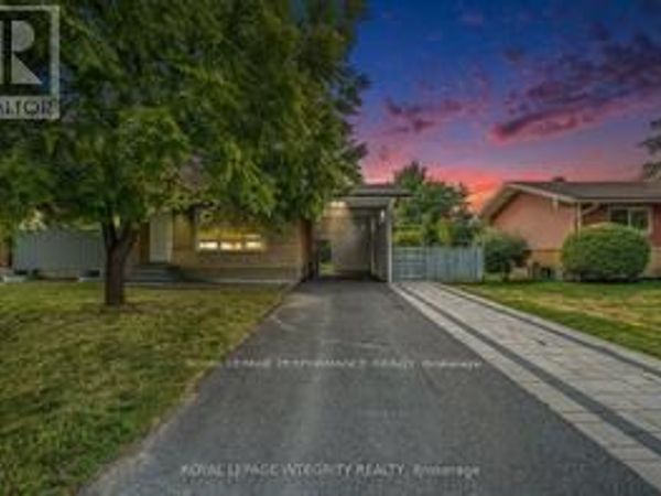 26 Majastic Drive, Ottawa, ON K2G1C7