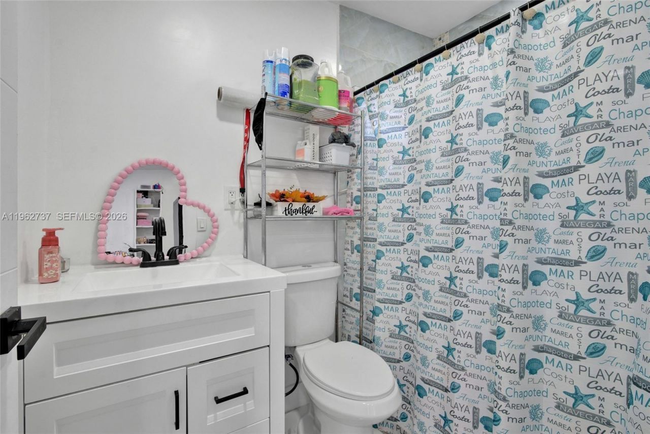 11751 SW 168th Ter, Miami, FL 33177 Photo