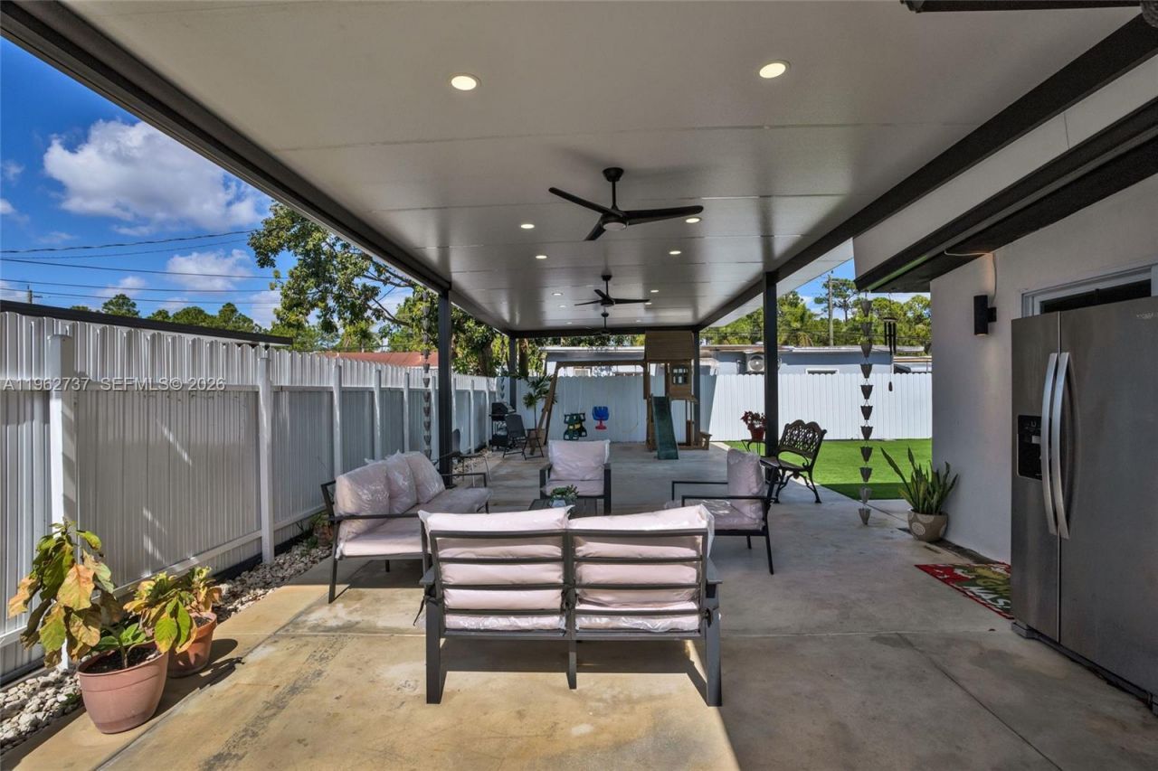 11751 SW 168th Ter, Miami, FL 33177 Photo