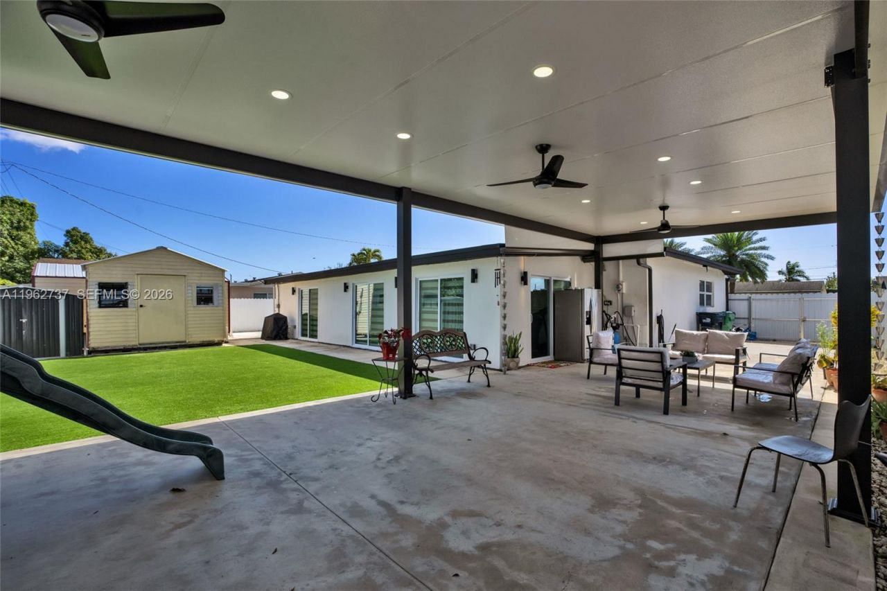 11751 SW 168th Ter, Miami, FL 33177 Photo