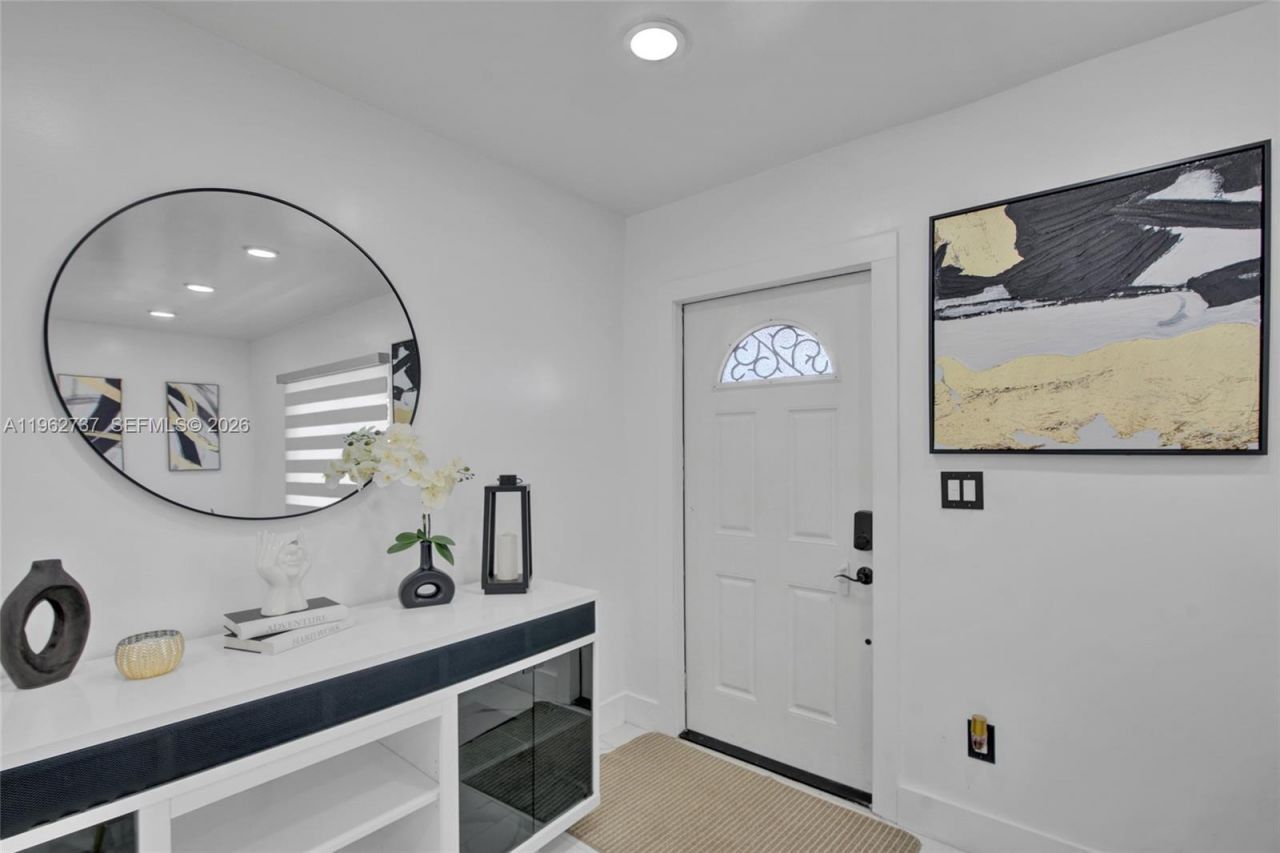 11751 SW 168th Ter, Miami, FL 33177 Photo