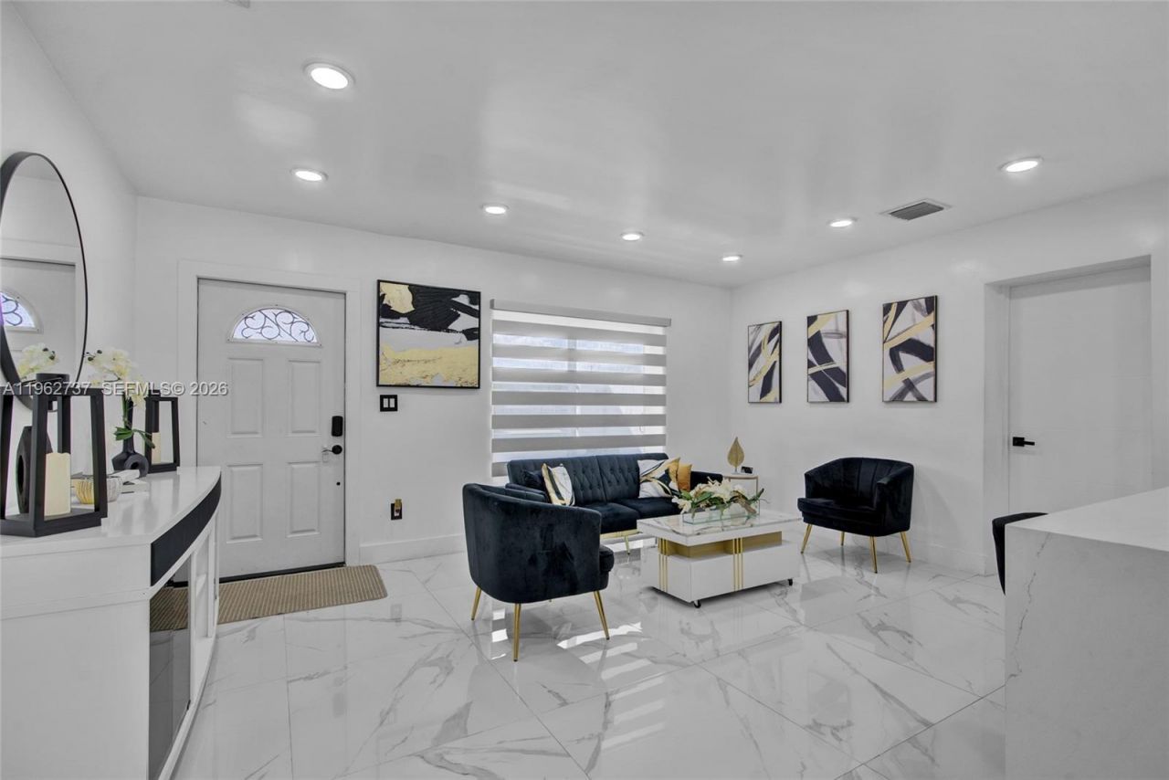 11751 SW 168th Ter, Miami, FL 33177 Photo