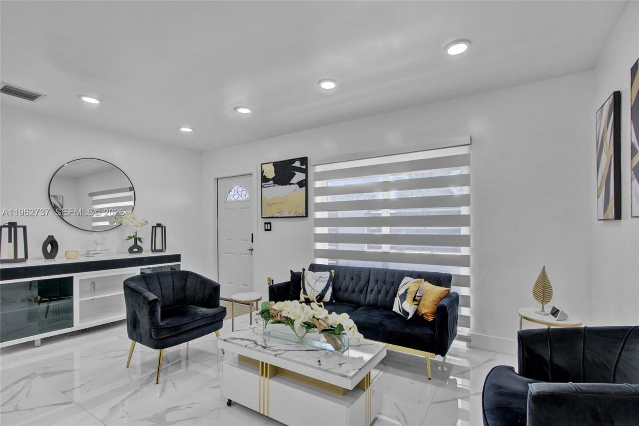 11751 SW 168th Ter, Miami, FL 33177 Photo