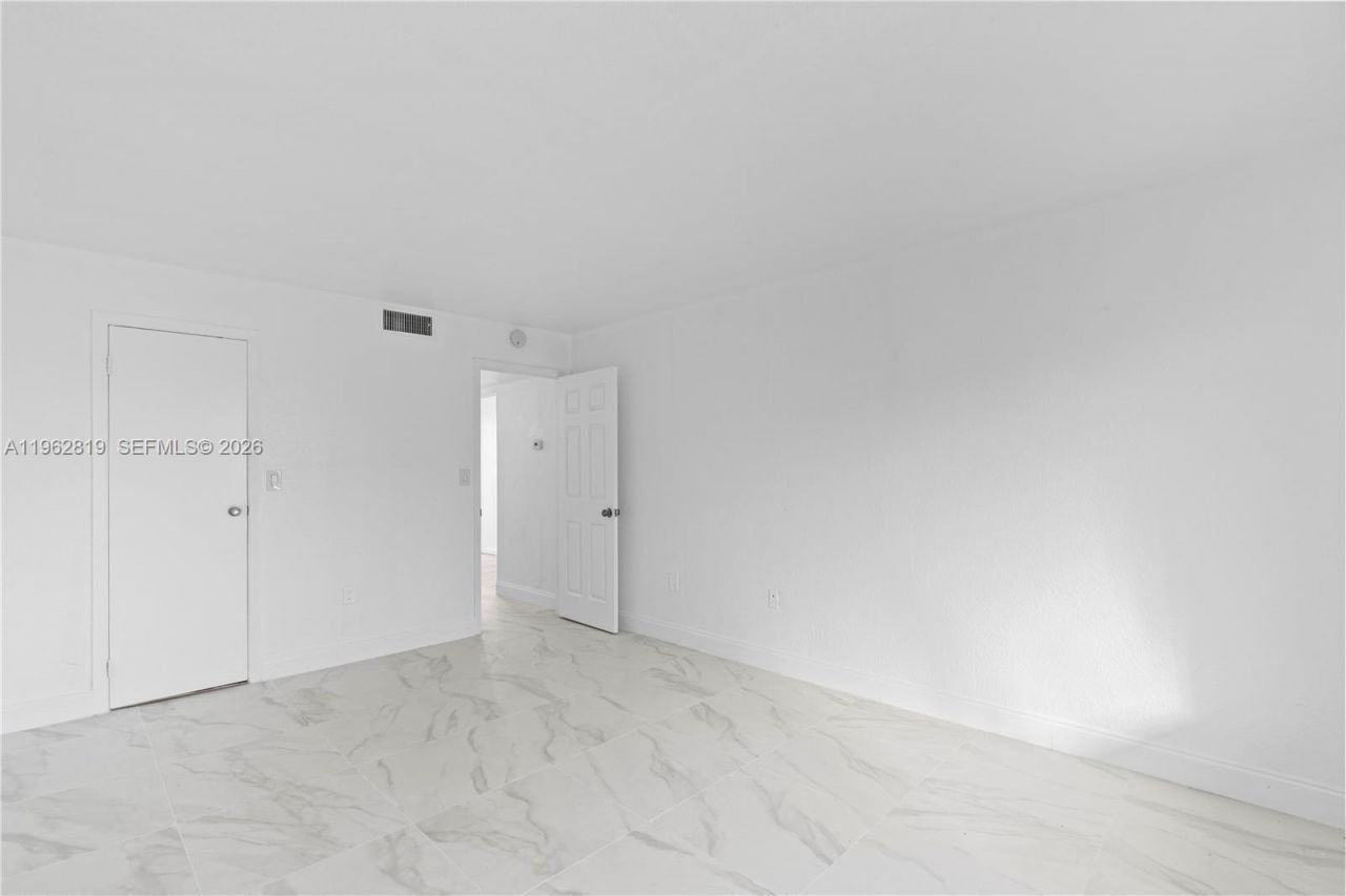 505 NW 177th St , Unit 243, Miami Gardens, FL 33169 Photo