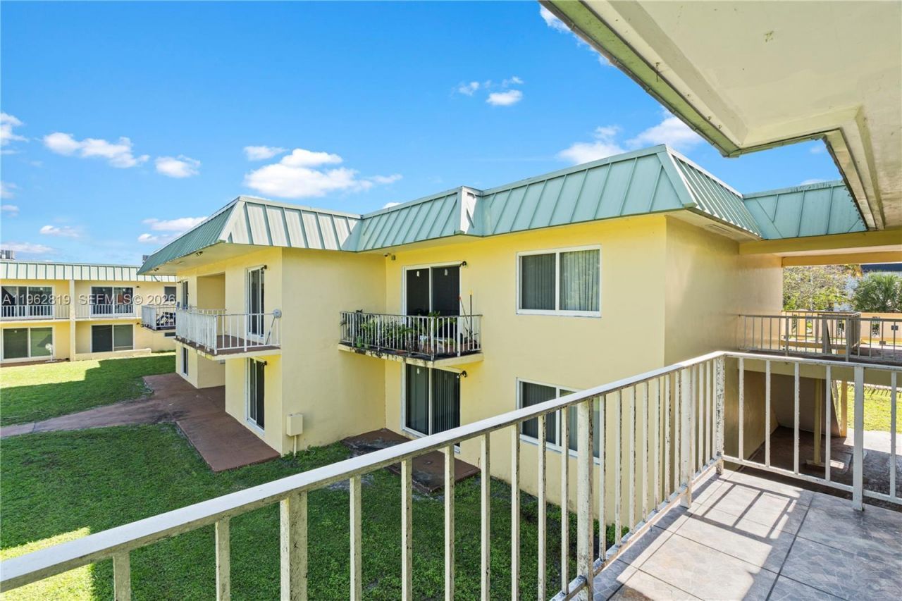 505 NW 177th St , Unit 243, Miami Gardens, FL 33169 Photo