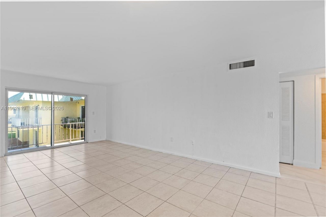 505 NW 177th St , Unit 243, Miami Gardens, FL 33169 Photo
