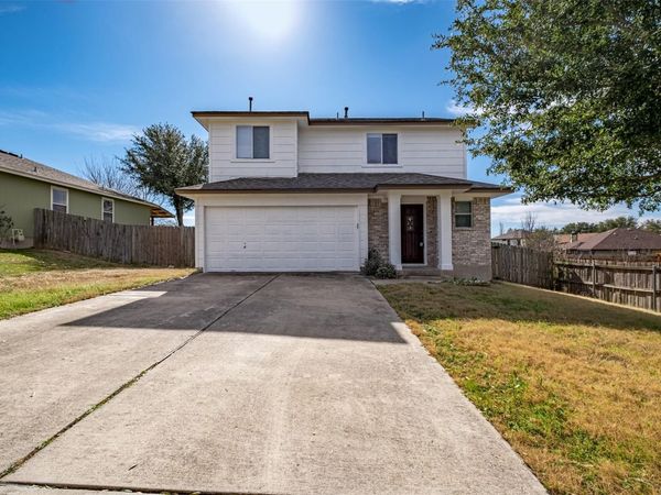 104 Pond WAY, Hutto, TX 78634