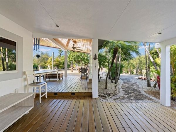 475 Whitehall Rd, Sanibel, FL 33957