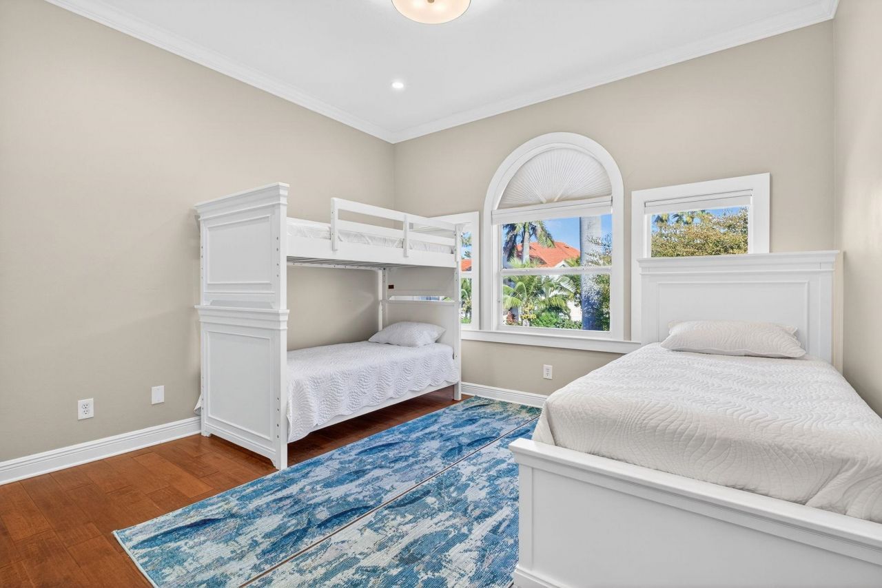 811 Birdie View Pt, Sanibel, FL 33957 Photo