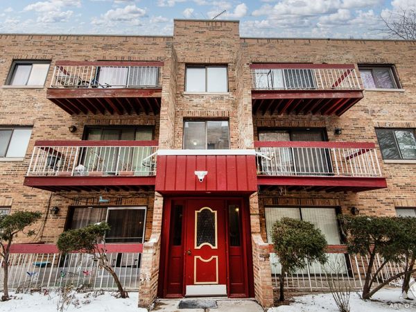 6550 N CALIFORNIA Avenue, Unit 302, Chicago, IL 60645