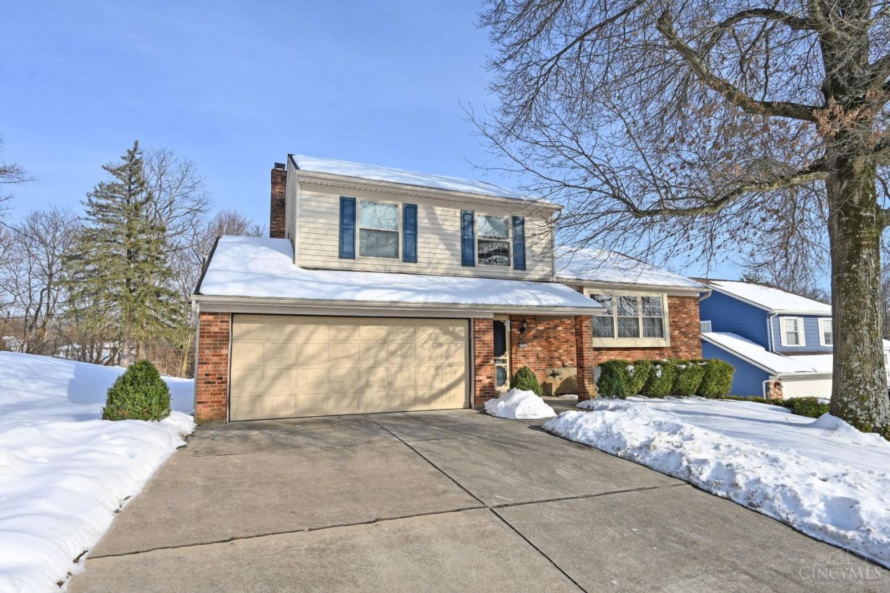 2660 Coshocton Court, Miami Twp, OH 45233 Main Photo