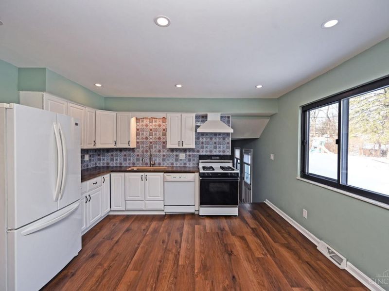 2660 Coshocton Court, Miami Twp, OH 45233 Photo 15