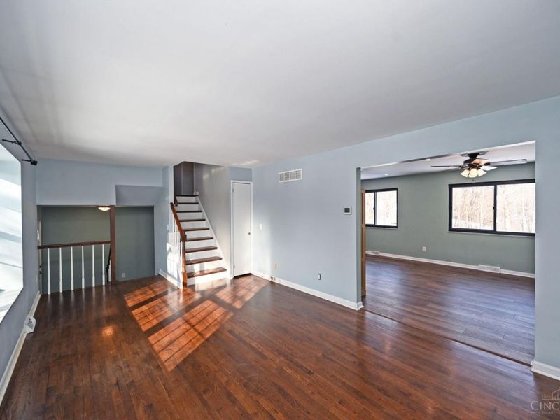 2660 Coshocton Court, Miami Twp, OH 45233 Photo 7