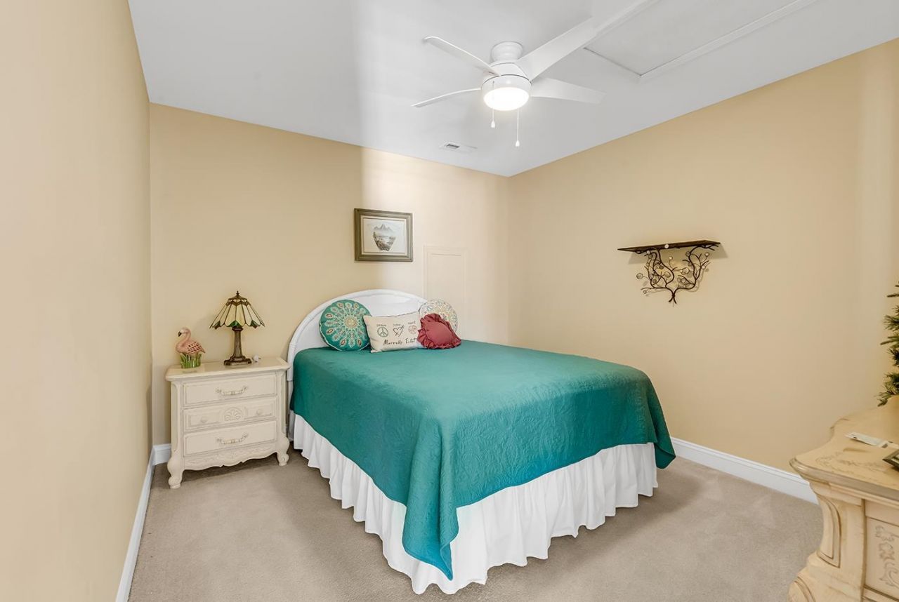 715 Botany Loop Photo 30