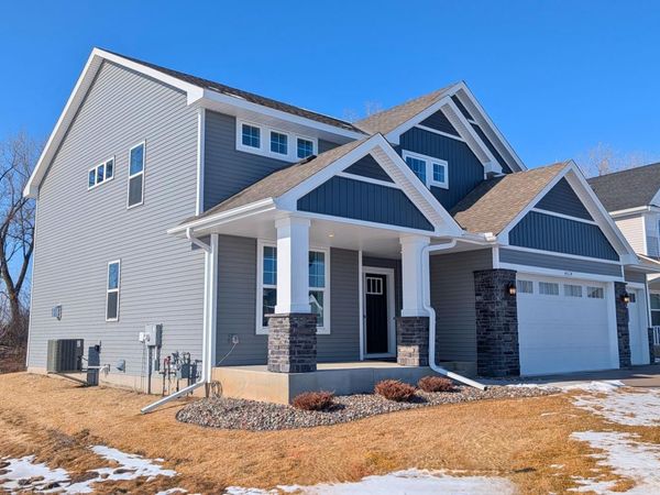 4024 Heath Avenue N, Oakdale, MN 55128