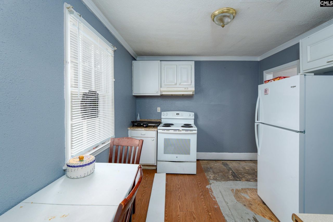 121 Coker Street Photo 7