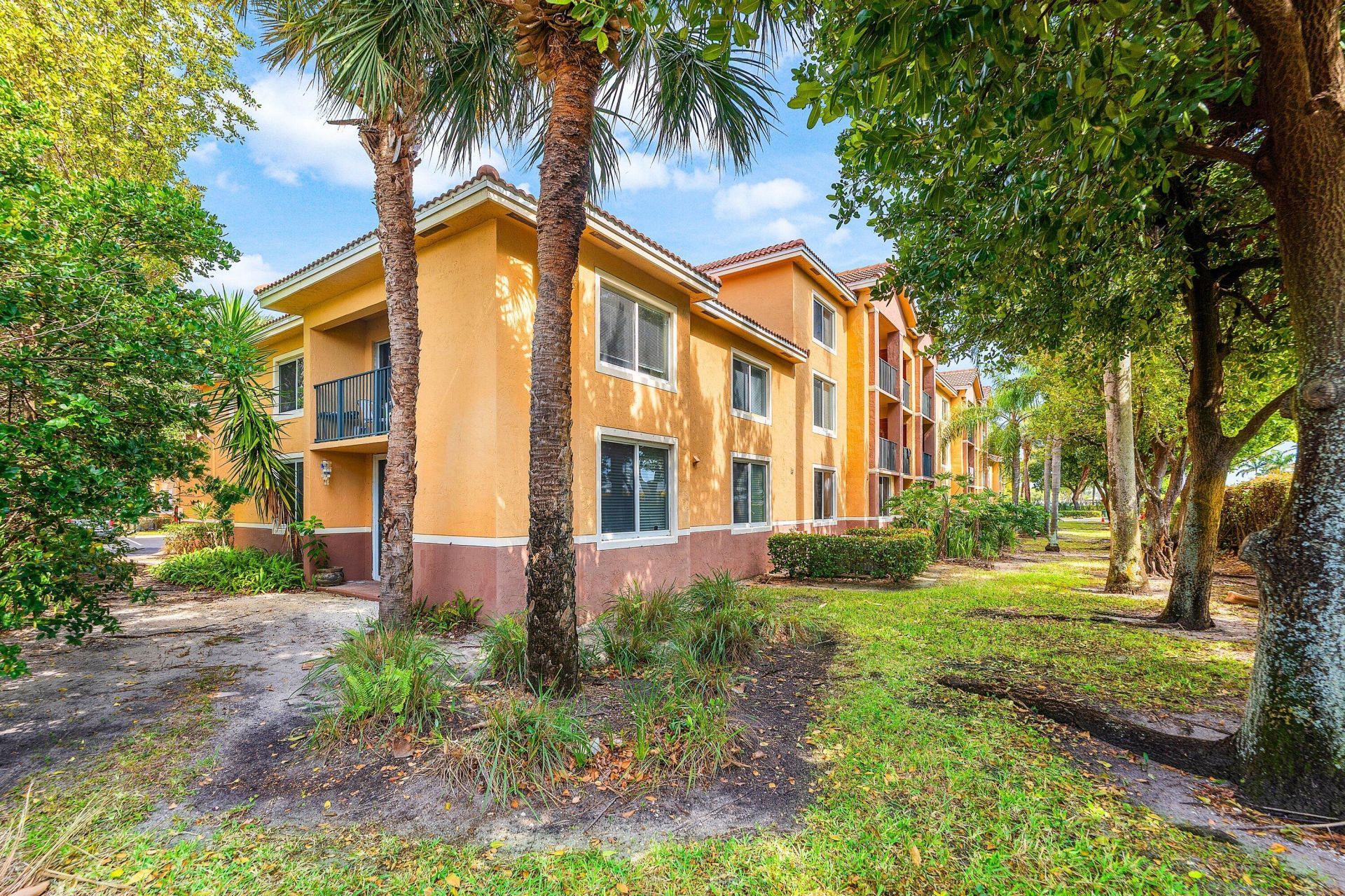 900 Scotia Drive, Unit 102, Hypoluxo, FL 33462 Photo