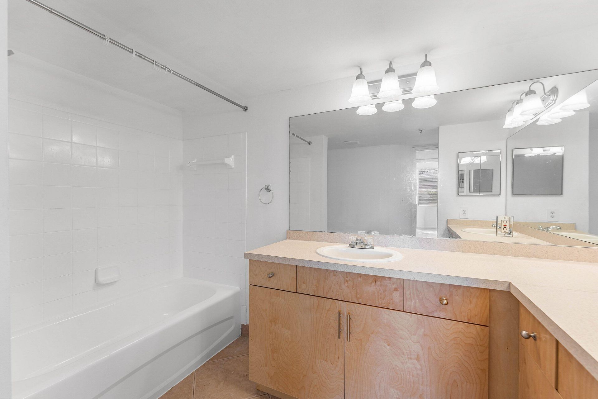 900 Scotia Drive, Unit 102, Hypoluxo, FL 33462 Photo