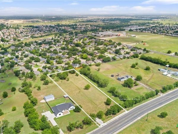 1142 S Pea Ridge Road , Temple, TX 76502