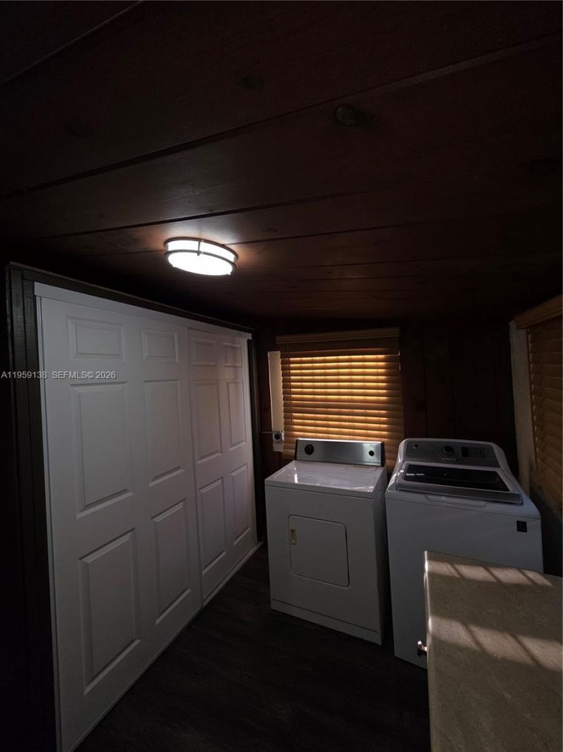 2401 NW 56th St, Miami, FL 33142 Photo