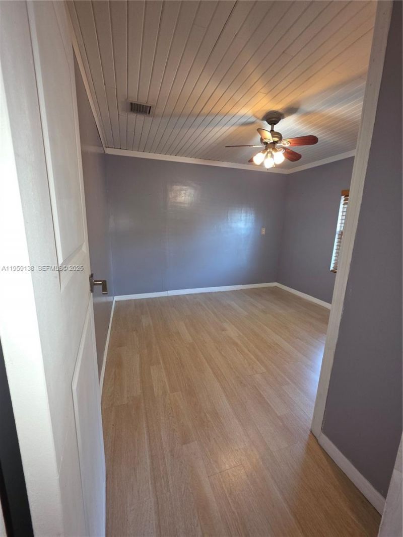 2401 NW 56th St, Miami, FL 33142 Photo