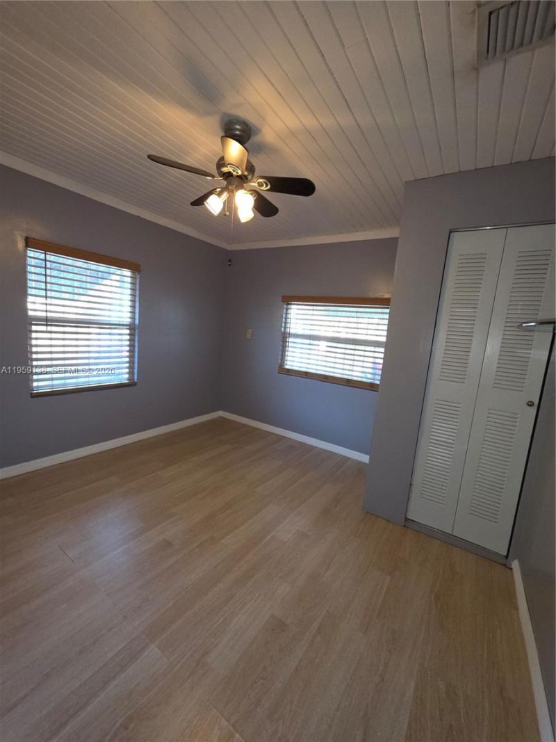 2401 NW 56th St, Miami, FL 33142 Photo