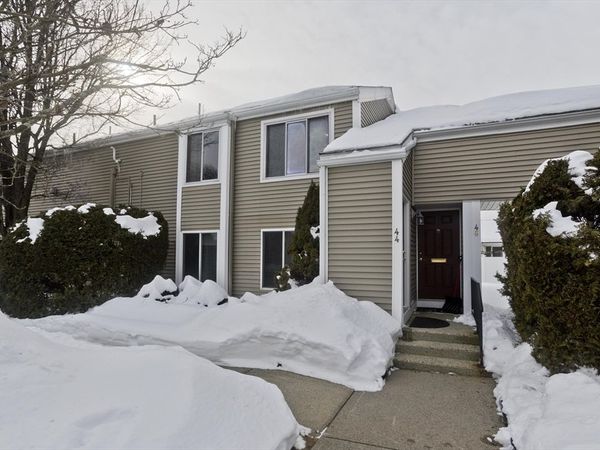 44 Nassau Dr, Unit 44, Springfield, MA 01129