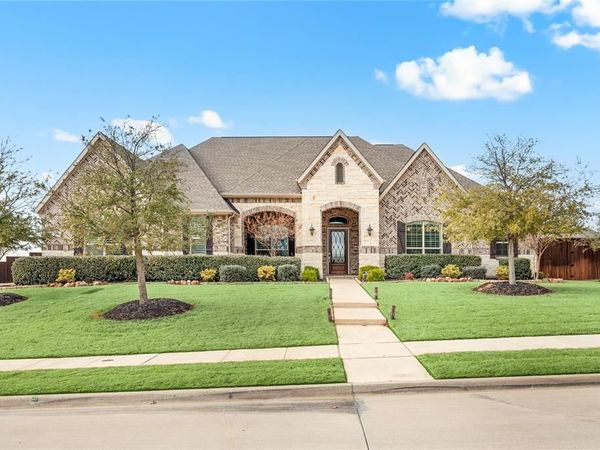 816 Gallant Fox Trail, Keller, TX 76248