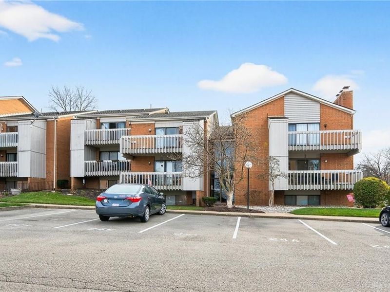 1124 Eagle Feather Circle, Unit 161, West Carrollton, OH 45449 Photo 2