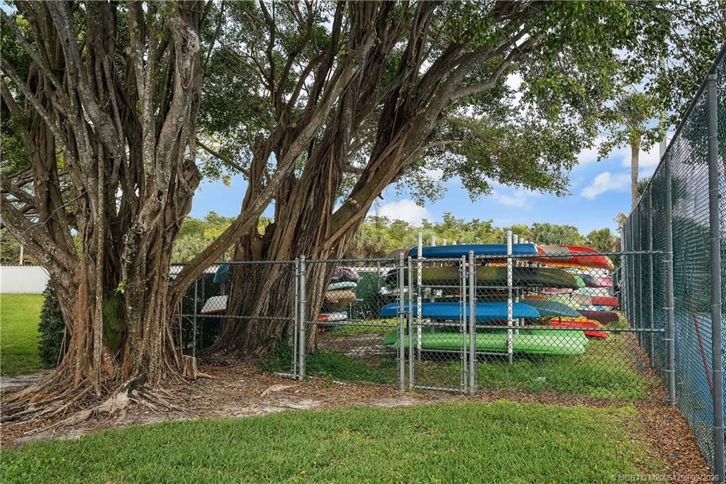 6001 SE Landing Way, Unit 4, Stuart, FL 34997 Photo