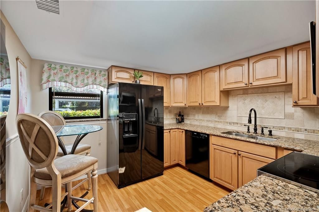 6001 SE Landing Way, Unit 4, Stuart, FL 34997 Photo