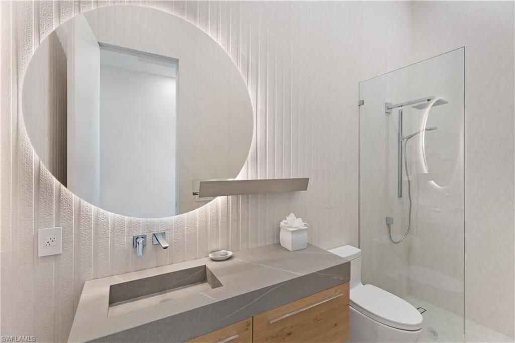 2485 Crayton Rd, Naples, FL 34103 Photo