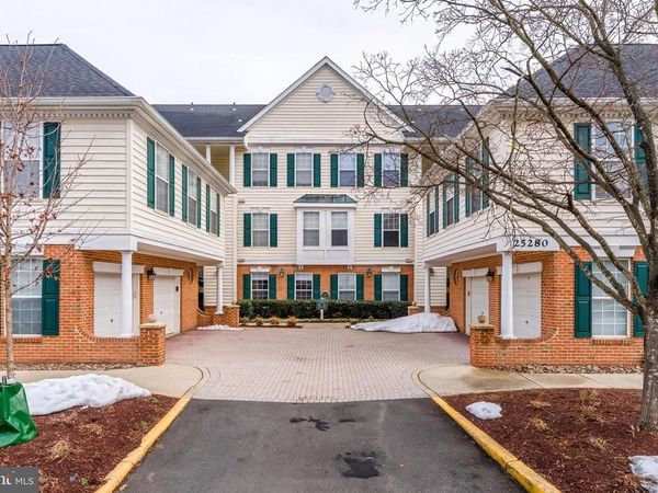 25280 LAKE SHORE SQUARE, Unit 102, CHANTILLY, VA 20152
