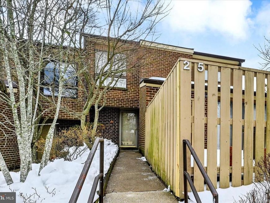 25 Tanner Court, Unit H, Baltimore, MD 21208 Main Photo
