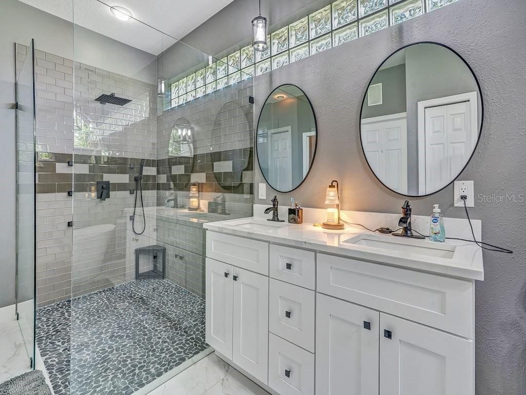 8711 Crescent Forest Boulevard, New Port Richey, FL 34654 Photo