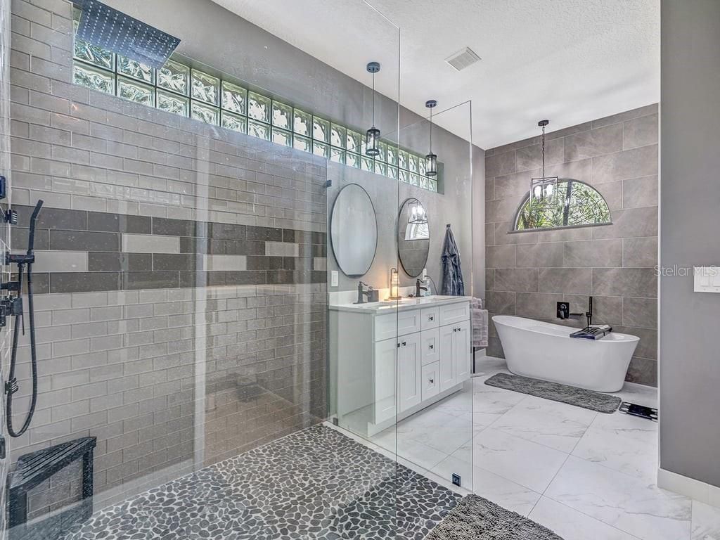 8711 Crescent Forest Boulevard, New Port Richey, FL 34654 Photo