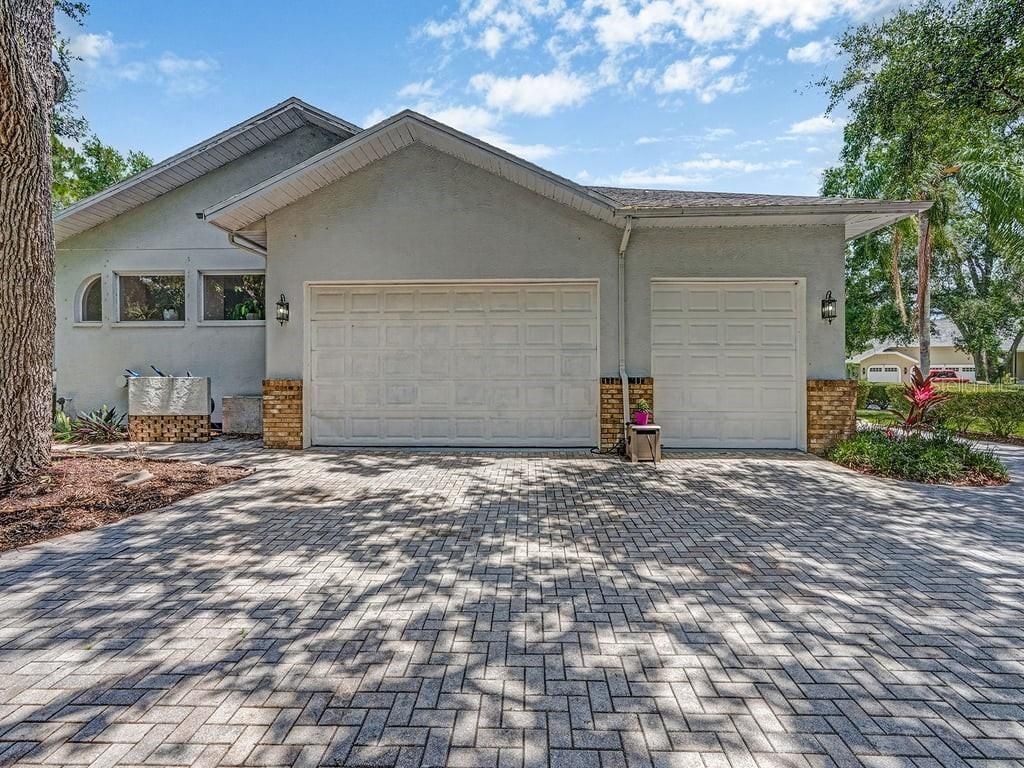 8711 Crescent Forest Boulevard, New Port Richey, FL 34654 Photo