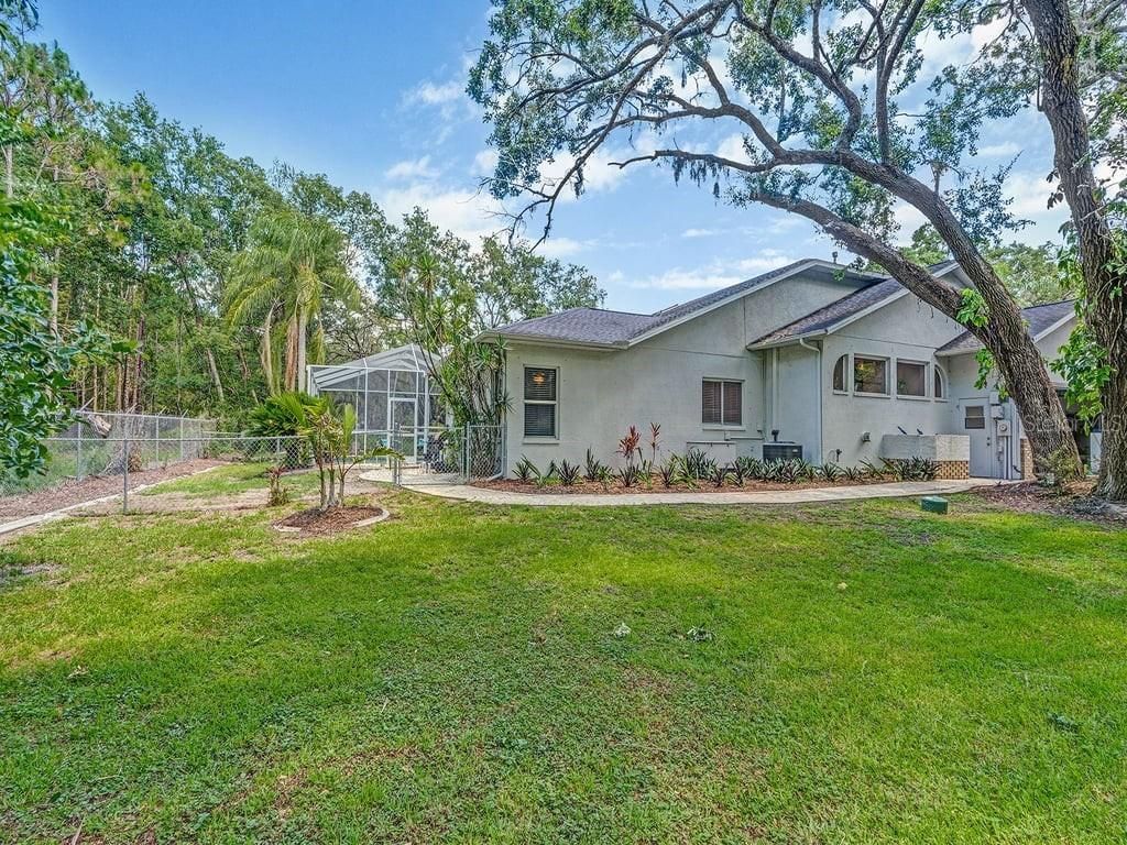 8711 Crescent Forest Boulevard, New Port Richey, FL 34654 Photo