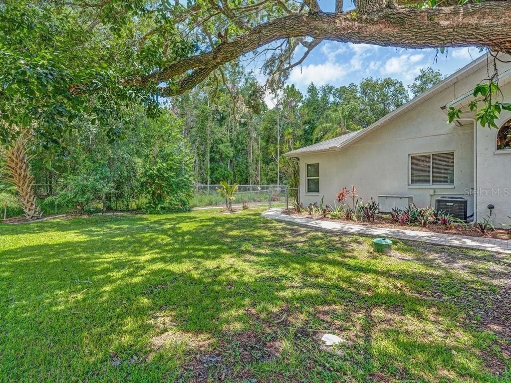 8711 Crescent Forest Boulevard, New Port Richey, FL 34654 Photo