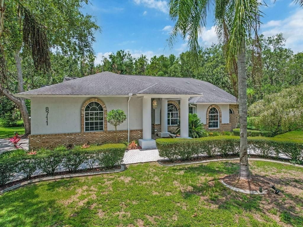 8711 Crescent Forest Boulevard, New Port Richey, FL 34654 Photo