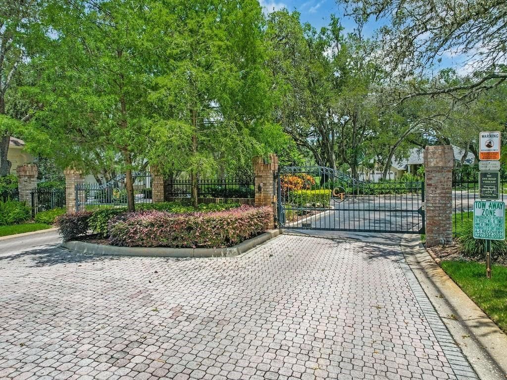 8711 Crescent Forest Boulevard, New Port Richey, FL 34654 Photo