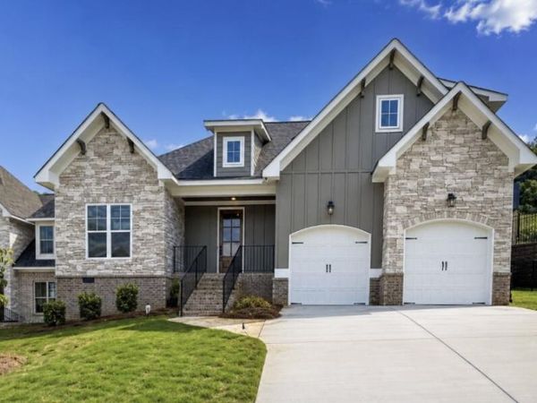 9888 Trestle Circle, Ooltewah, TN 37363