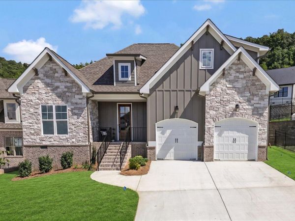 9888 Trestle Circle, Unit 49, Ooltewah, TN 37363