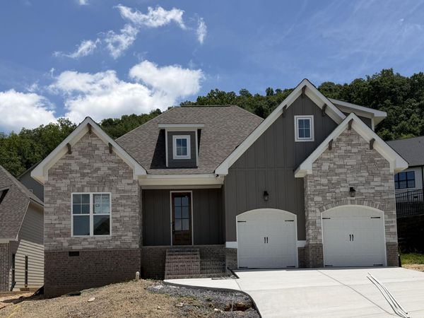 9888 Trestle Circle, Ooltewah, TN 37363