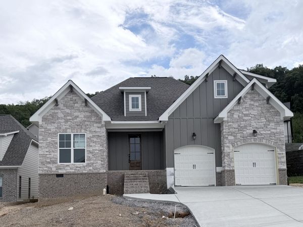 9888 Trestle Circle, Ooltewah, TN 37363