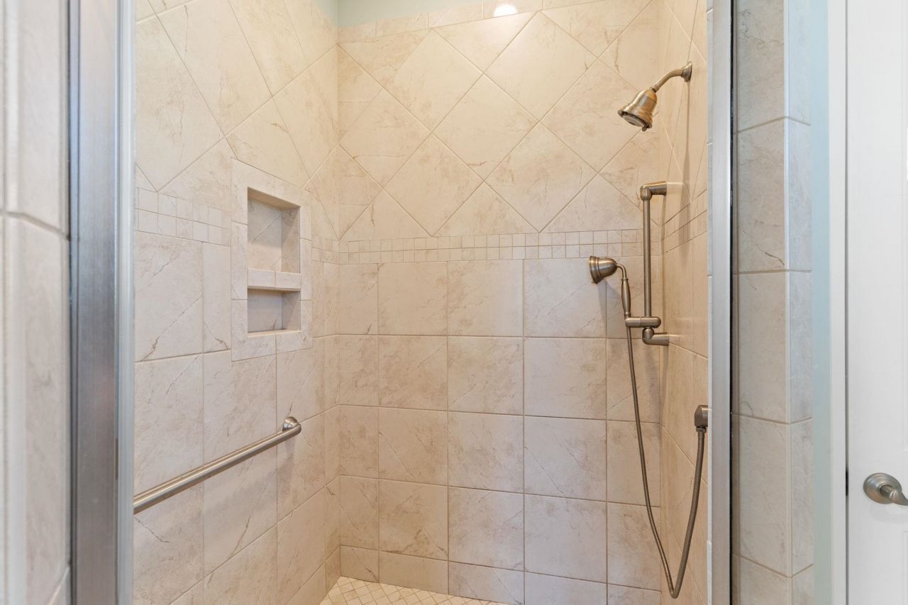 600 Waterbridge Blvd. Photo 20