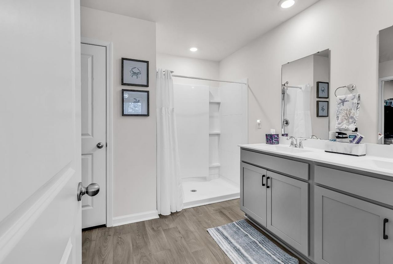 315 Woodcross Court Photo 16