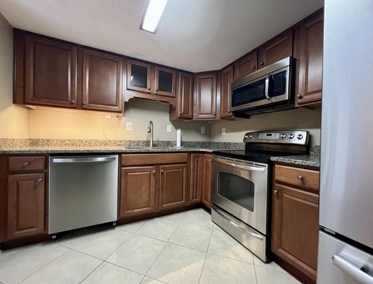 14 Lockwood Drive Photo 6