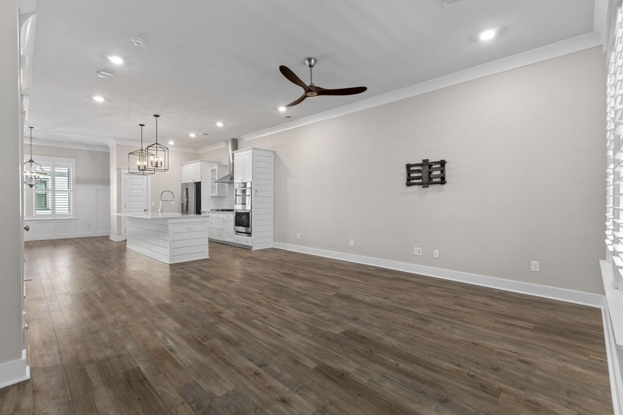 1623 Florentia Street Photo 18