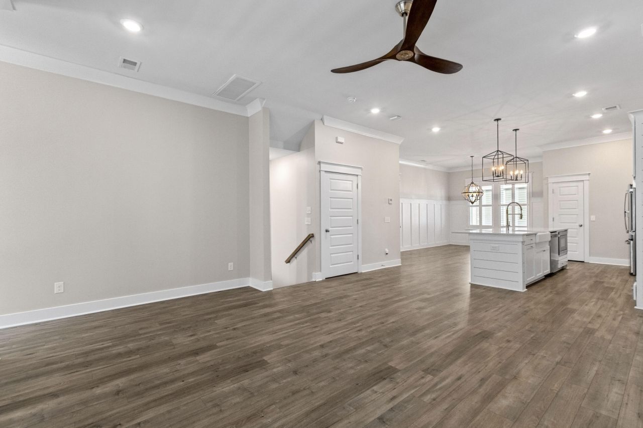 1623 Florentia Street Photo 19